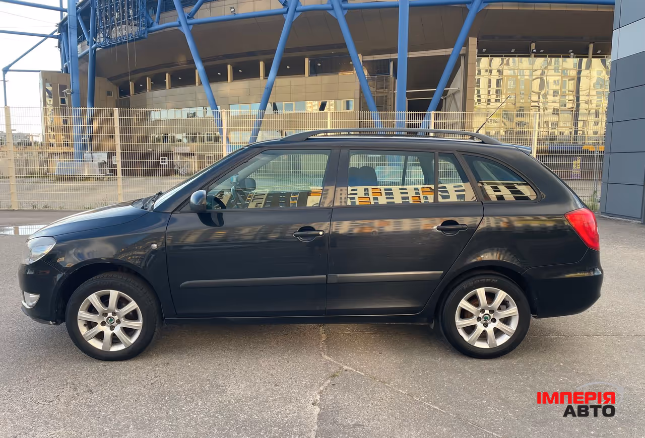Skoda Fabia - фото 4