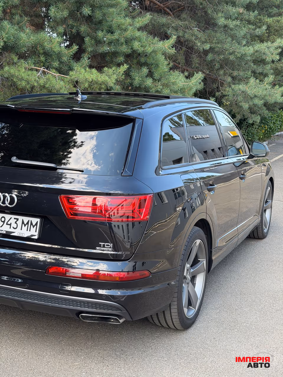 Audi Q7 - фото 8