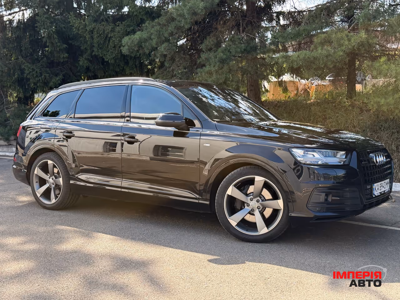 Audi Q7 - фото 14