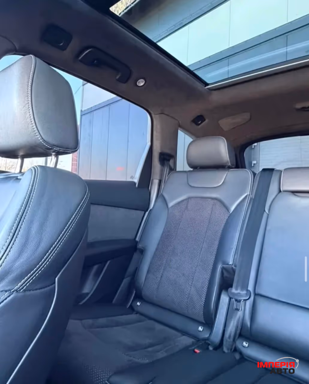 Audi Q7 - фото 35
