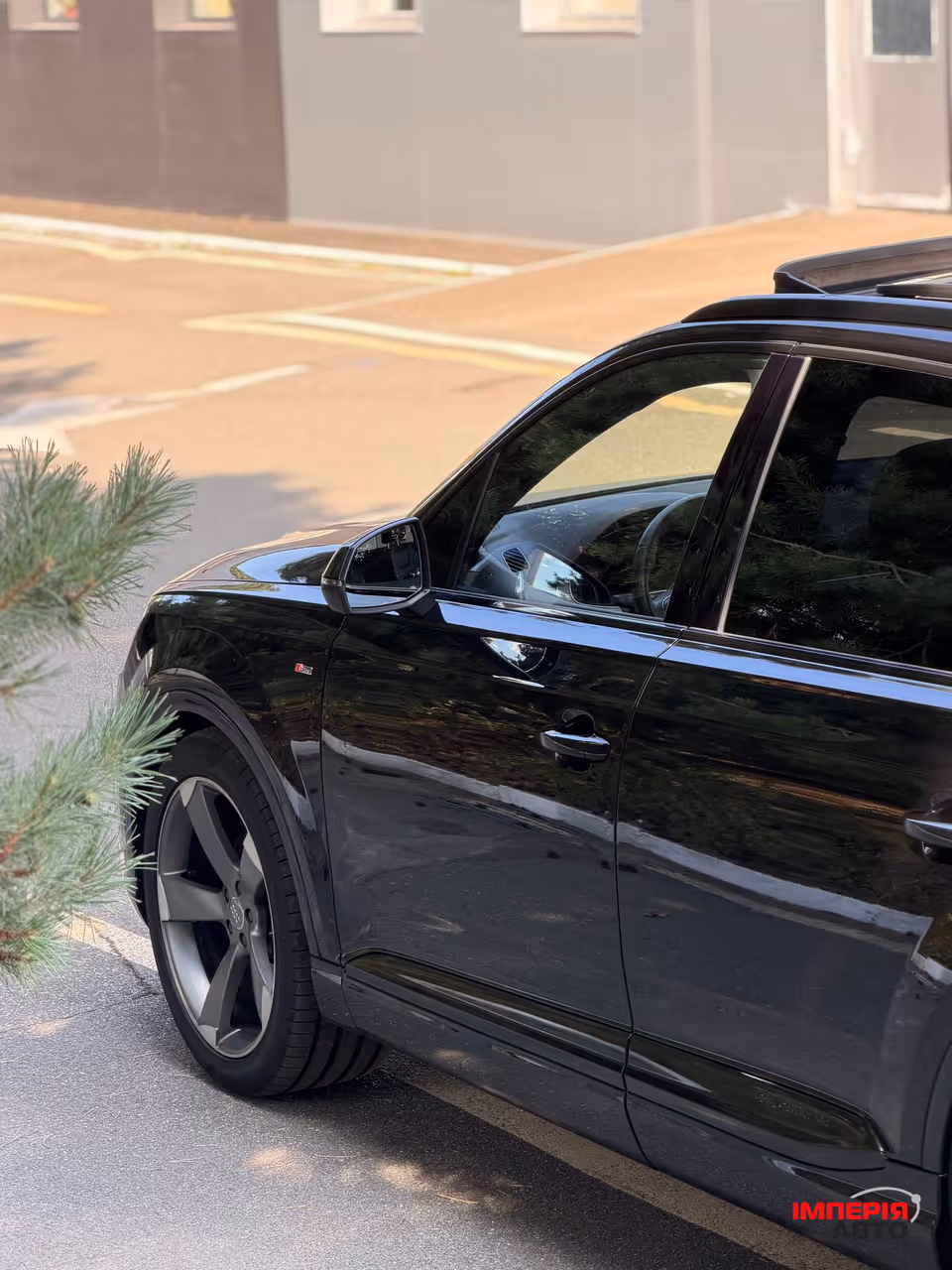 Audi Q7 - фото 20