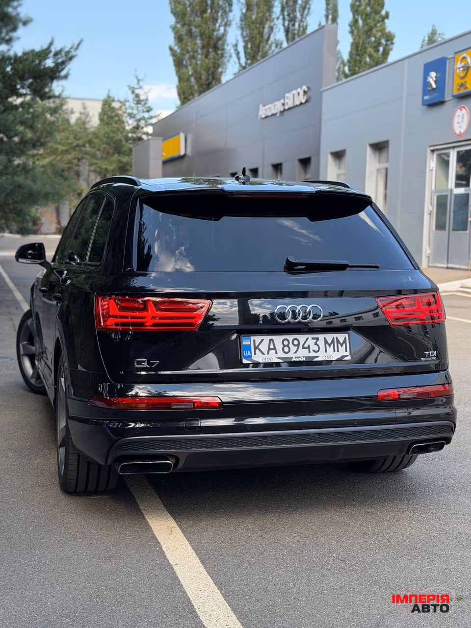 Audi Q7 - фото 13