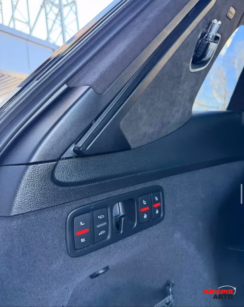 Audi Q7 - фото 34