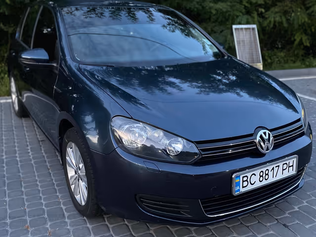 Volkswagen Golf - зображення 1