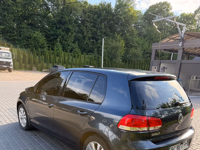 Volkswagen Golf - зображення 4