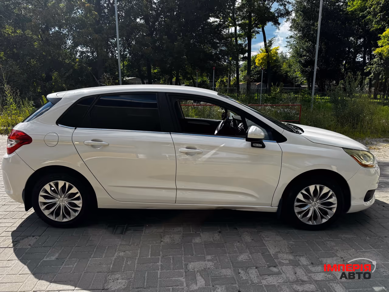 Citroen C4 - фото 6