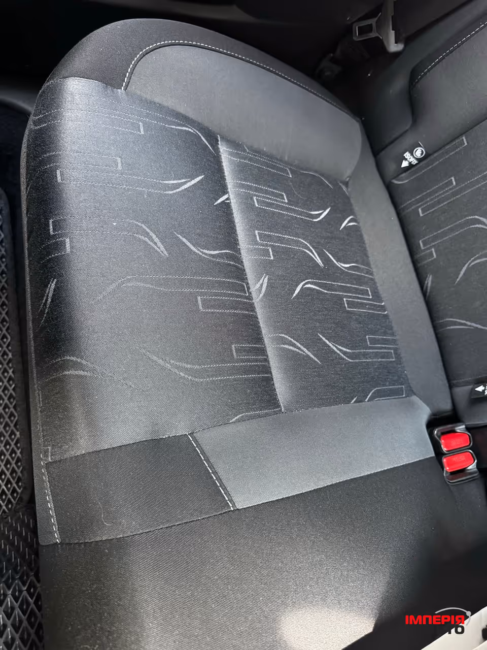 Citroen C4 - фото 12