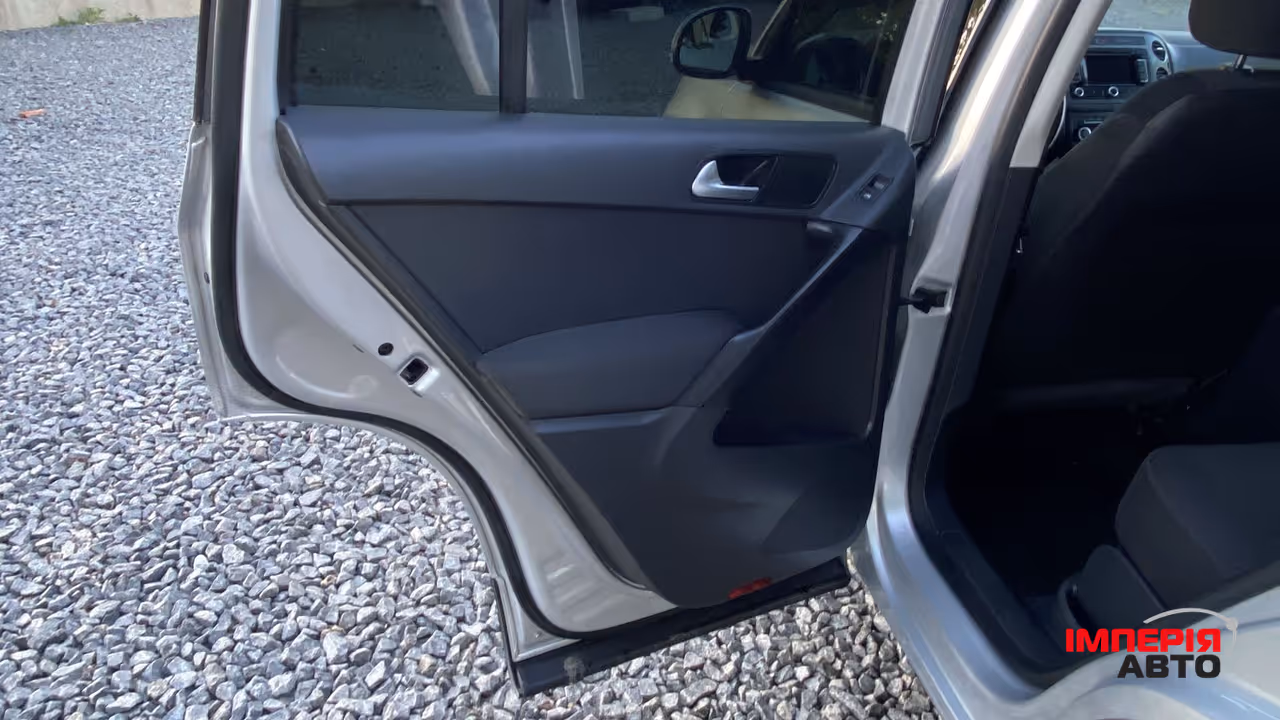 Volkswagen Tiguan - фото 24