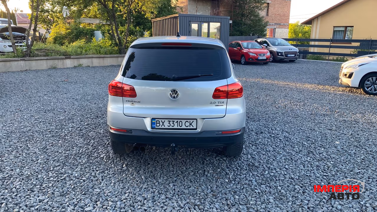 Volkswagen Tiguan - фото 8