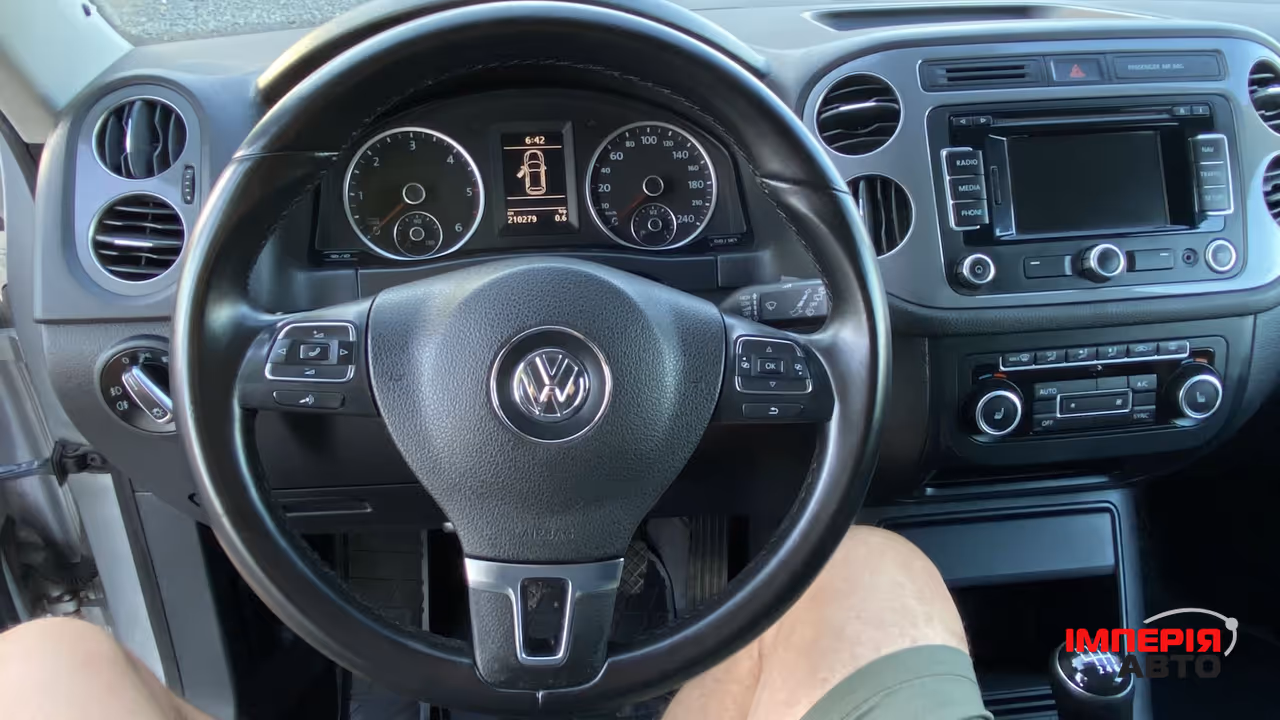 Volkswagen Tiguan - фото 21