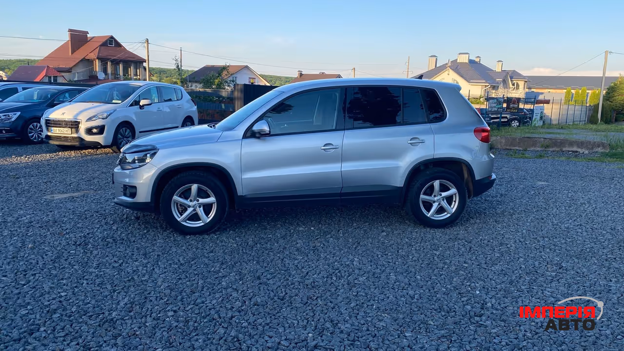 Volkswagen Tiguan - фото 4