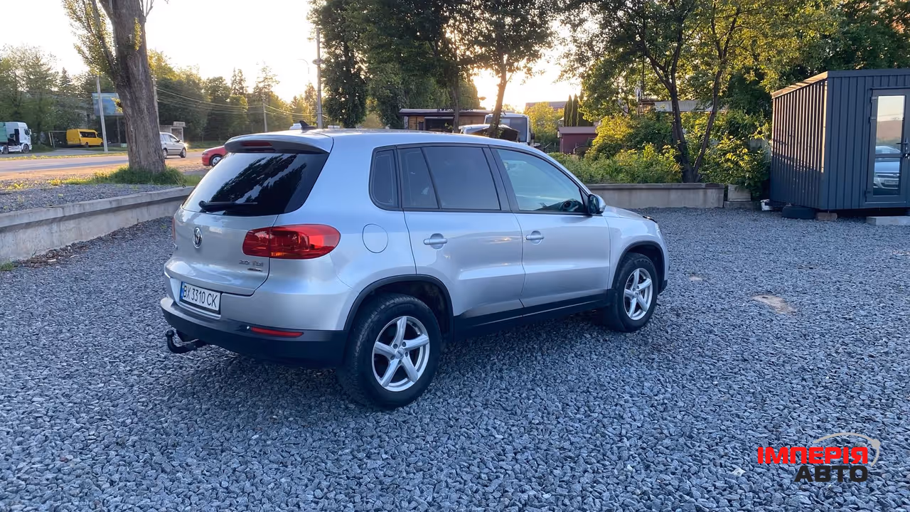 Volkswagen Tiguan - фото 10