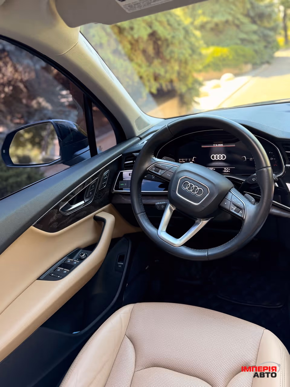 Audi Q7 - фото 21