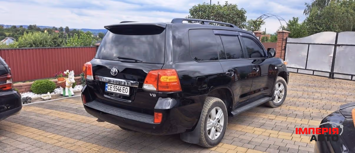 Toyota Land Cruiser - фото 10