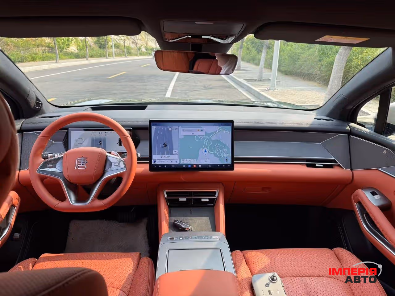 BYD Tang L - фото 4