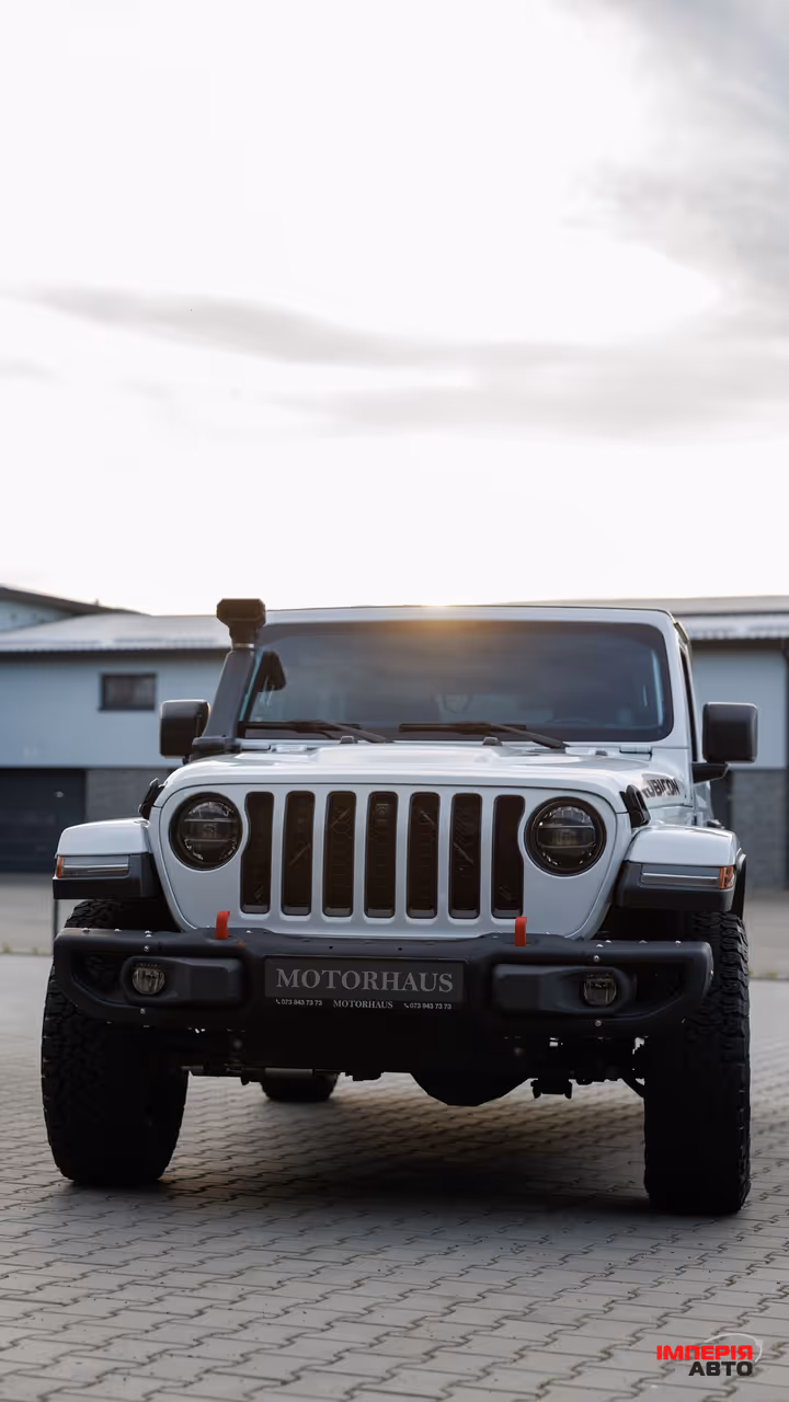 Jeep Wrangler - фото 11