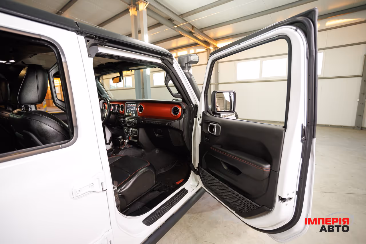 Jeep Wrangler - фото 41