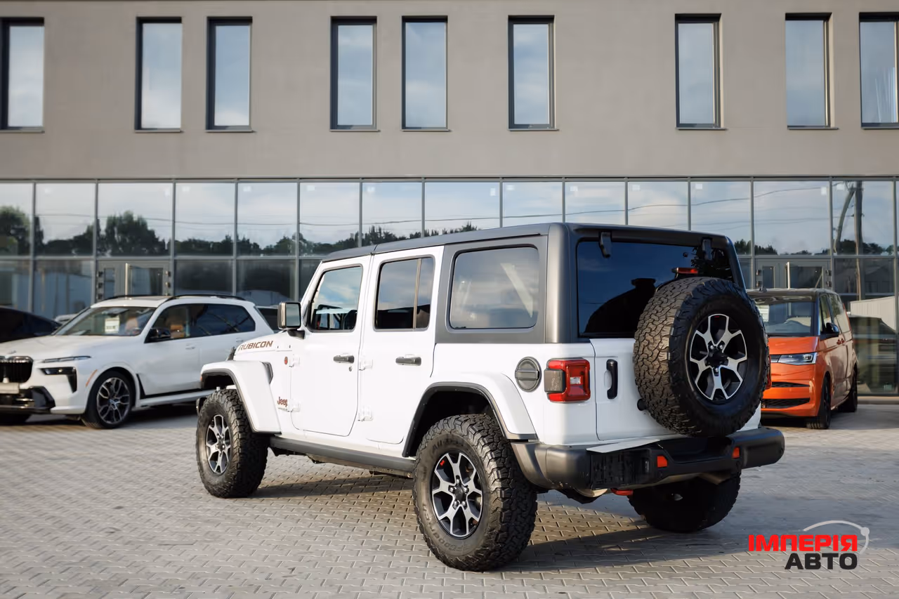 Jeep Wrangler - фото 6