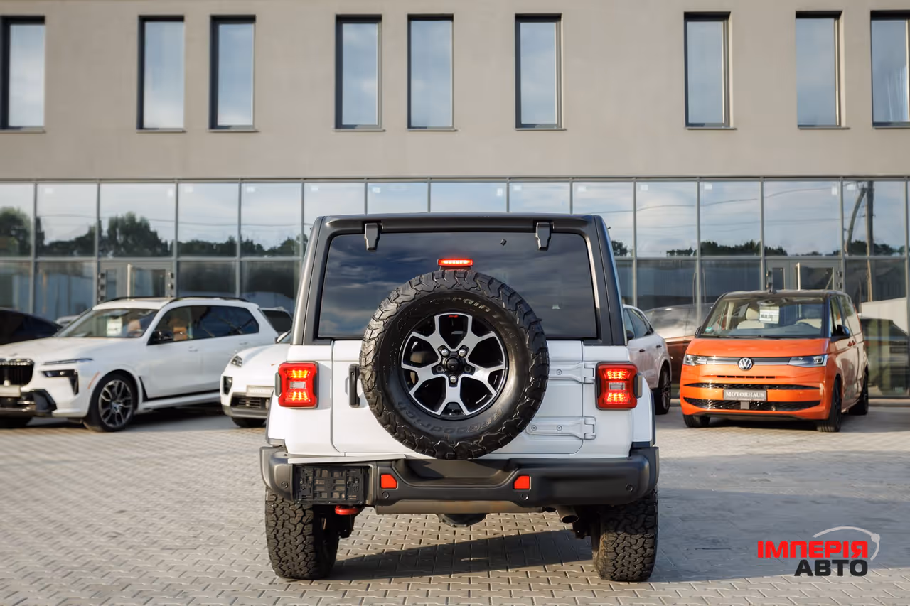 Jeep Wrangler - фото 5