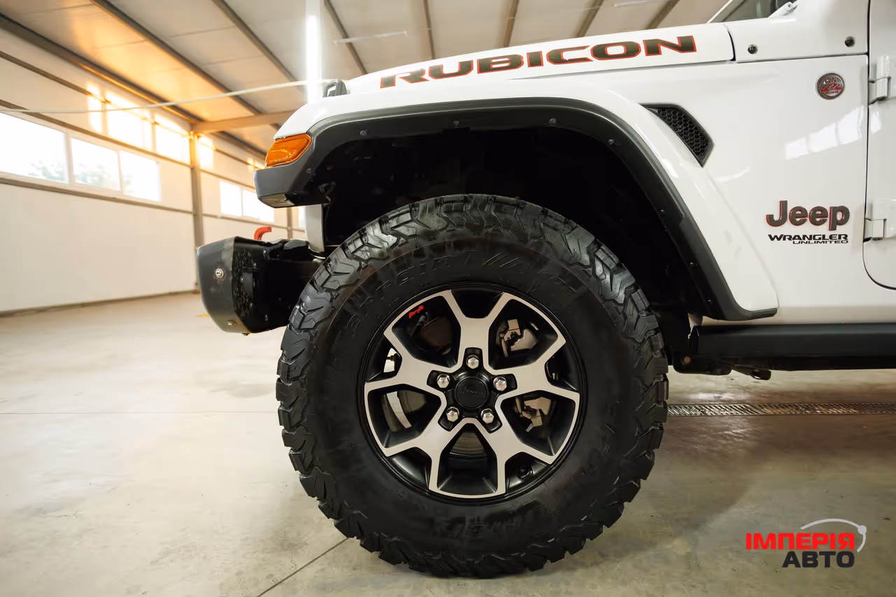 Jeep Wrangler - фото 36