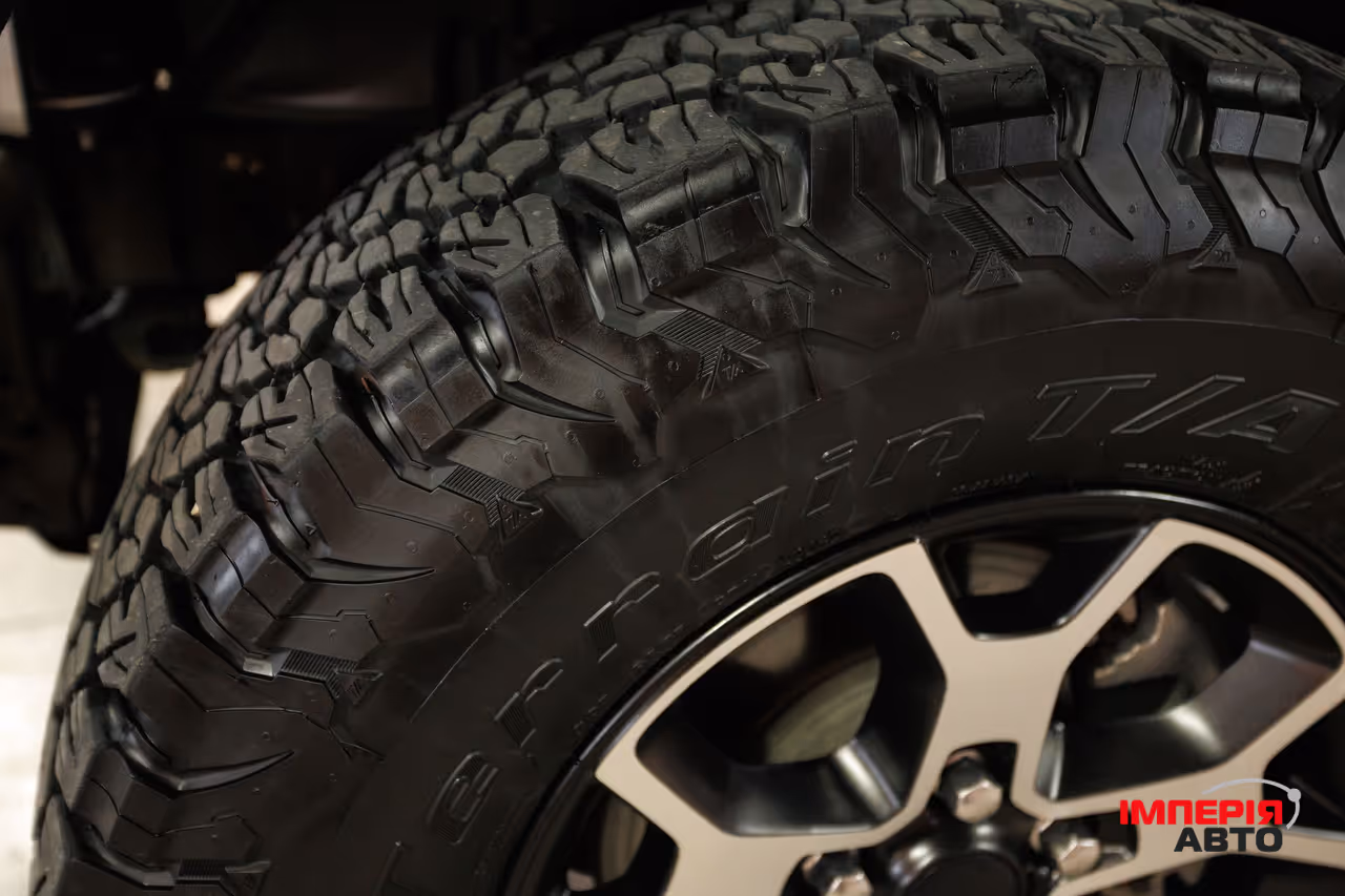 Jeep Wrangler - фото 37