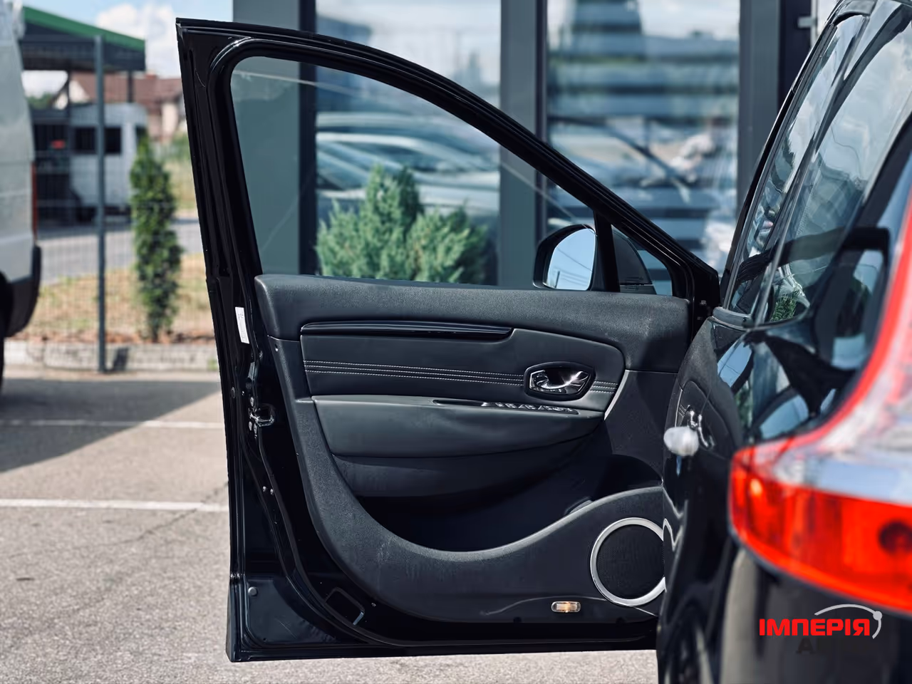 Renault Scenic - фото 18