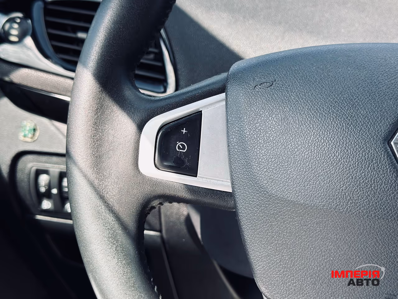 Renault Scenic - фото 39