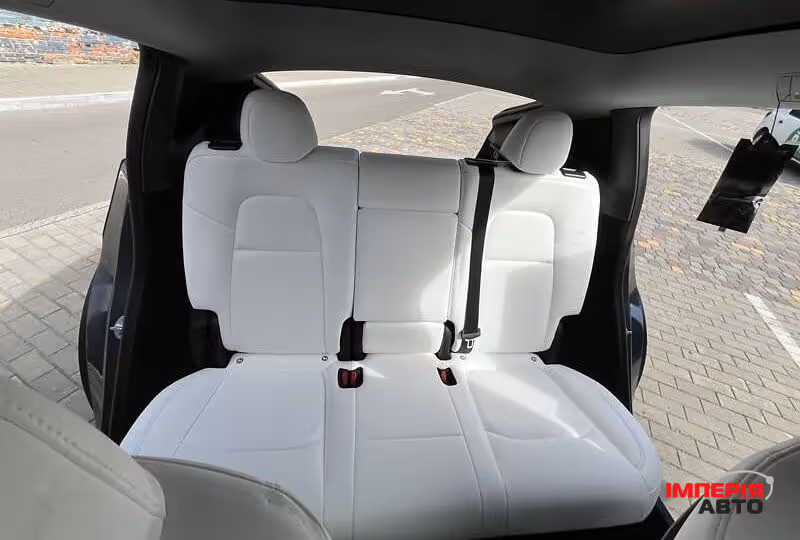 Tesla Model Y - фото 23