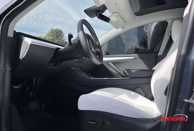 Tesla Model Y - фото 14