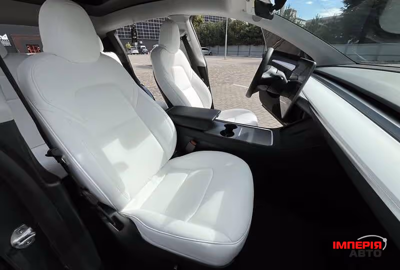 Tesla Model Y - фото 22