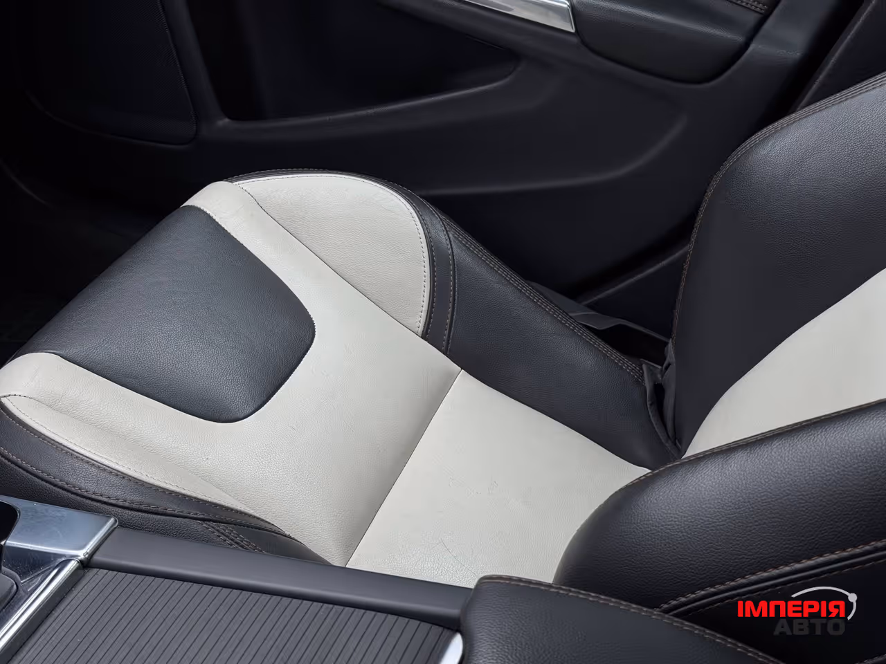 Volvo S60 Cross Country - фото 41