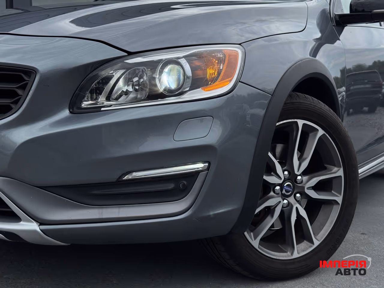 Volvo S60 Cross Country - фото 2