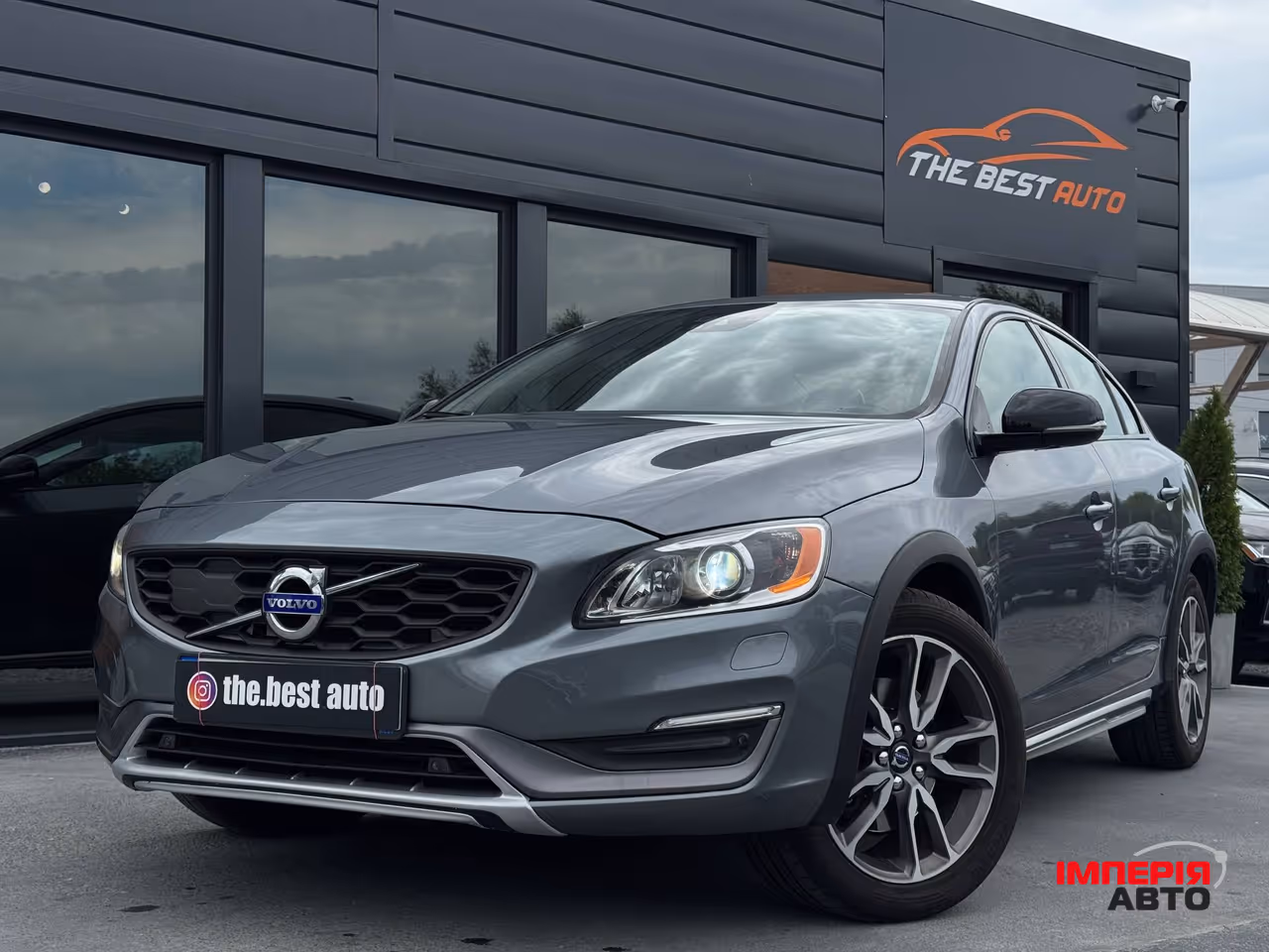 Volvo S60 Cross Country - фото 1