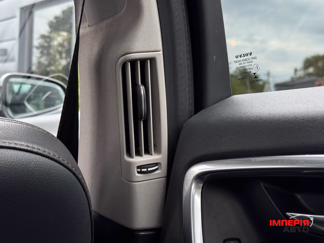 Volvo S60 Cross Country - фото 66