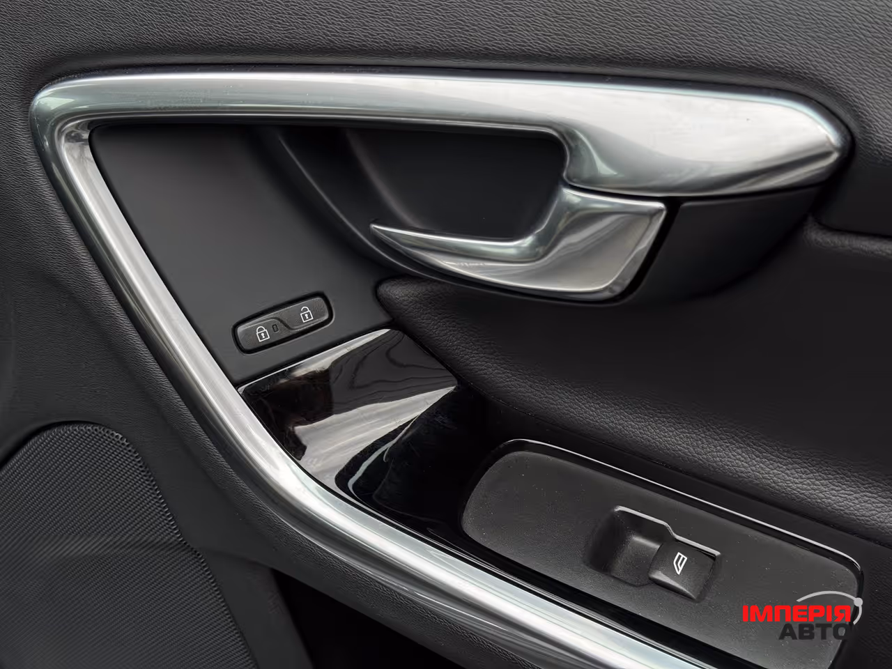 Volvo S60 Cross Country - фото 76
