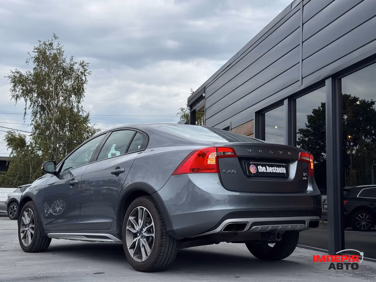 Volvo S60 Cross Country - фото 7