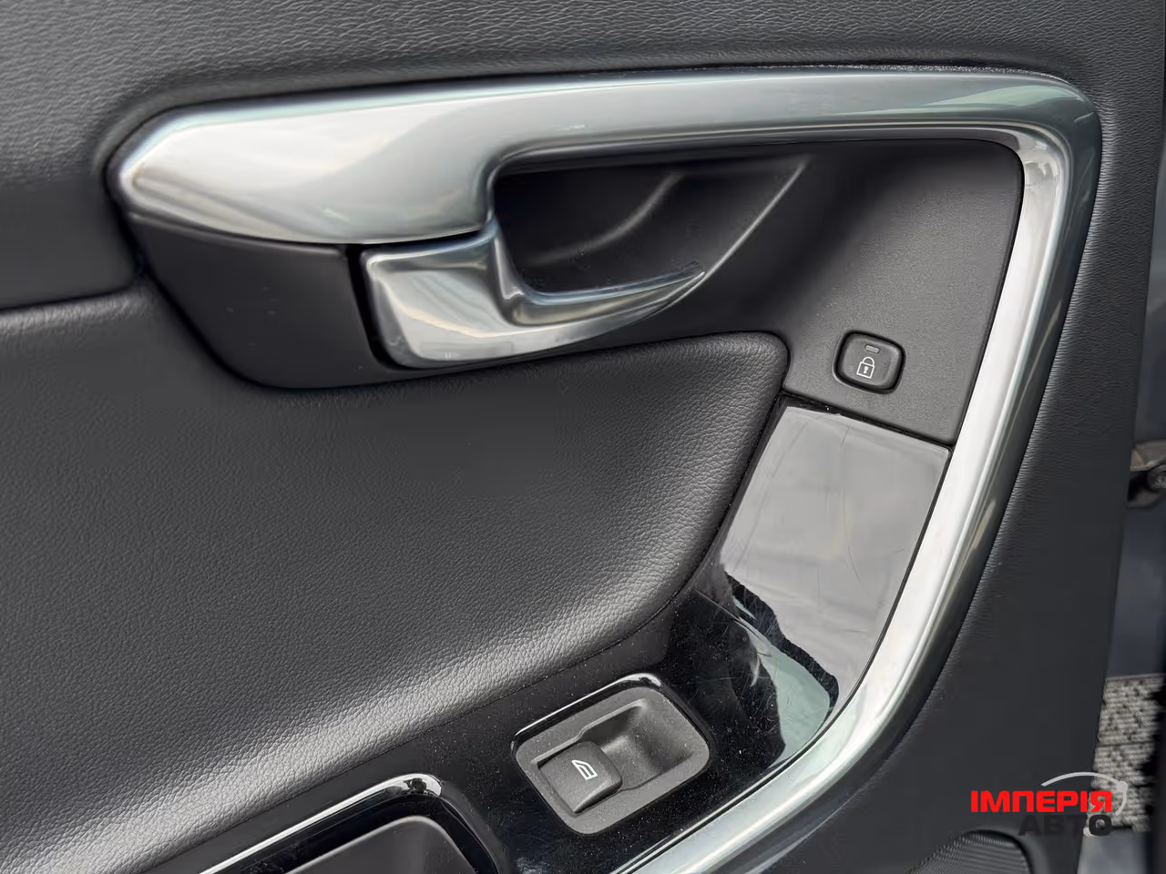 Volvo S60 Cross Country - фото 57