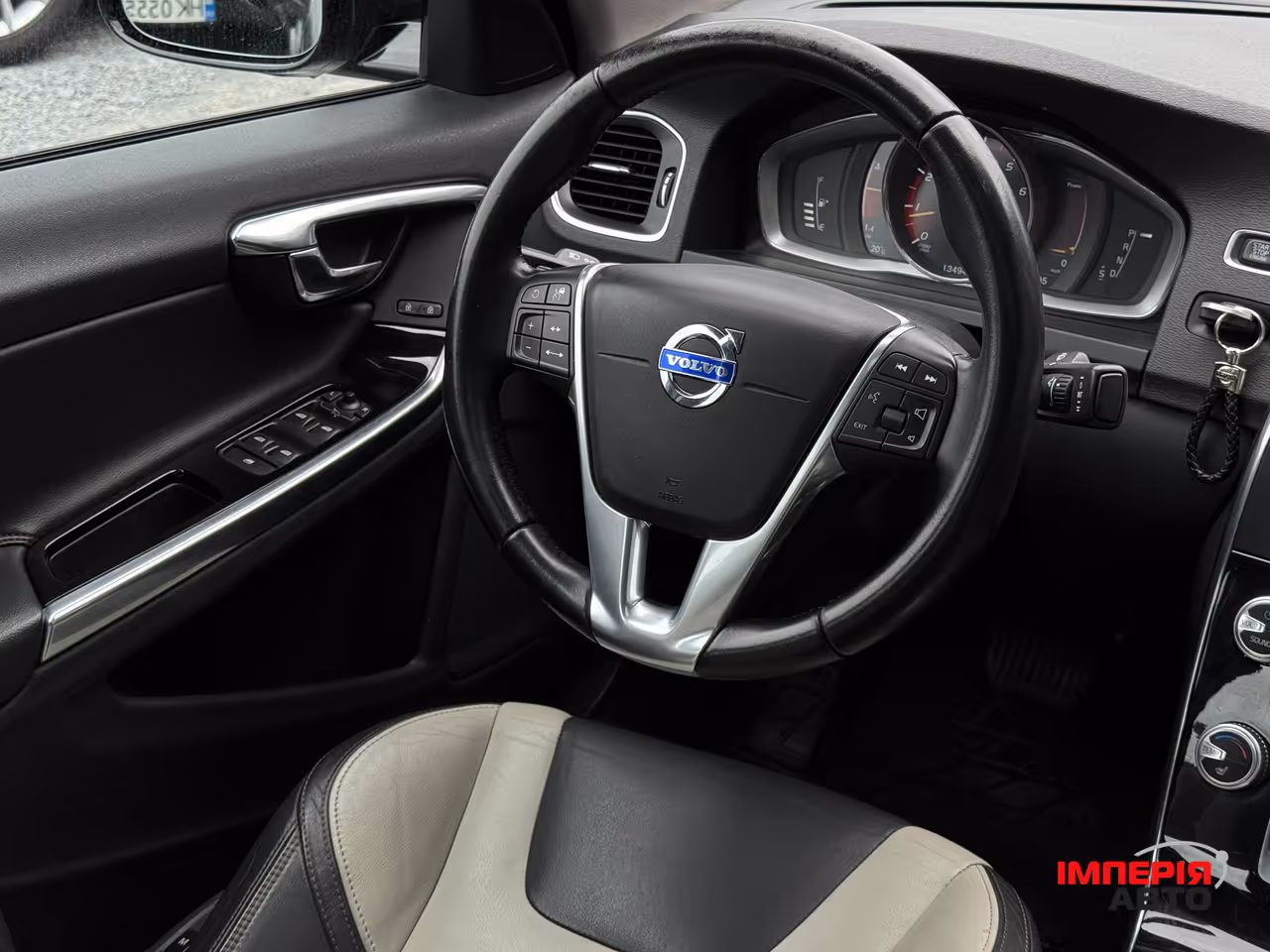 Volvo S60 Cross Country - фото 67