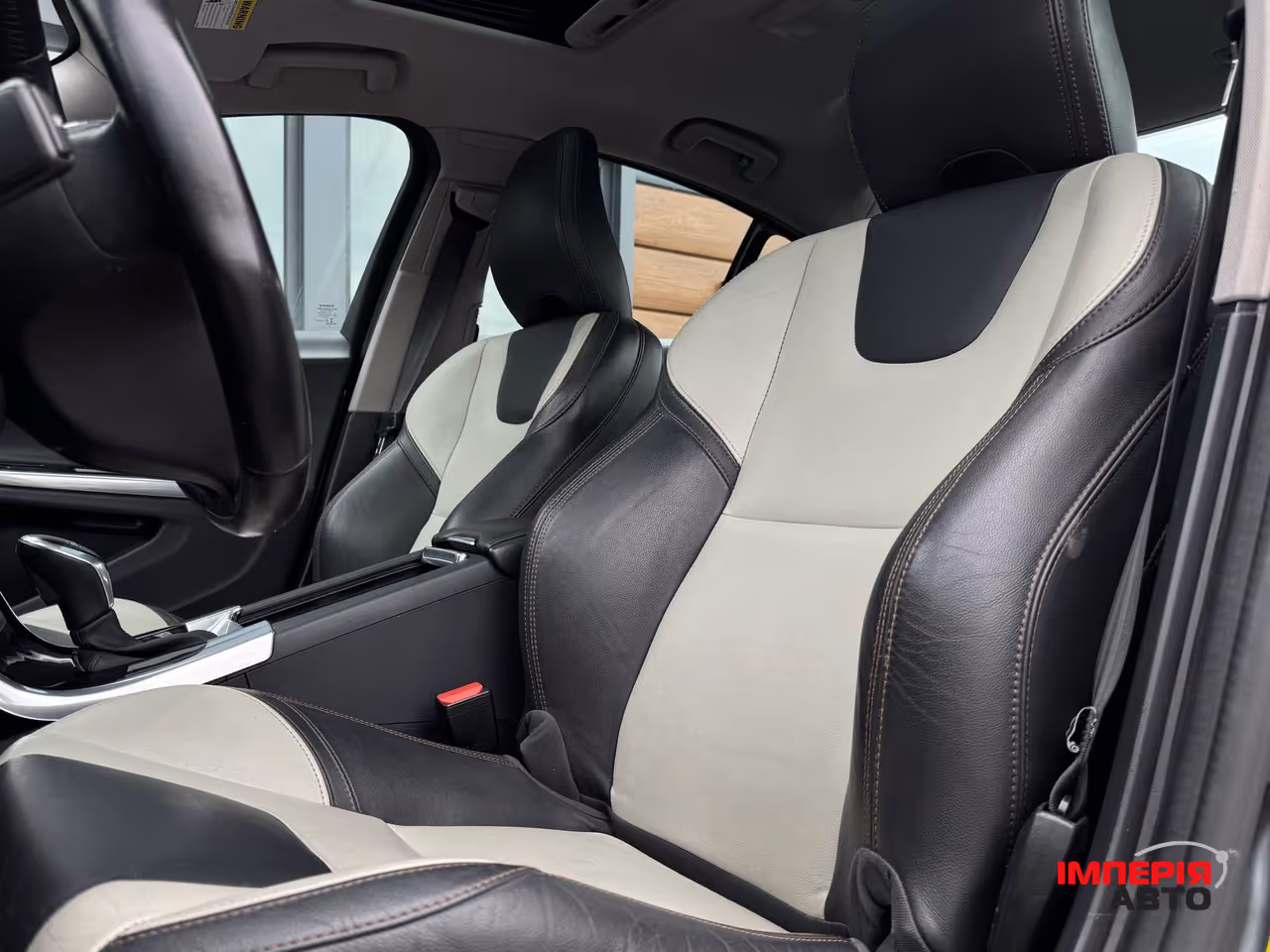 Volvo S60 Cross Country - фото 31