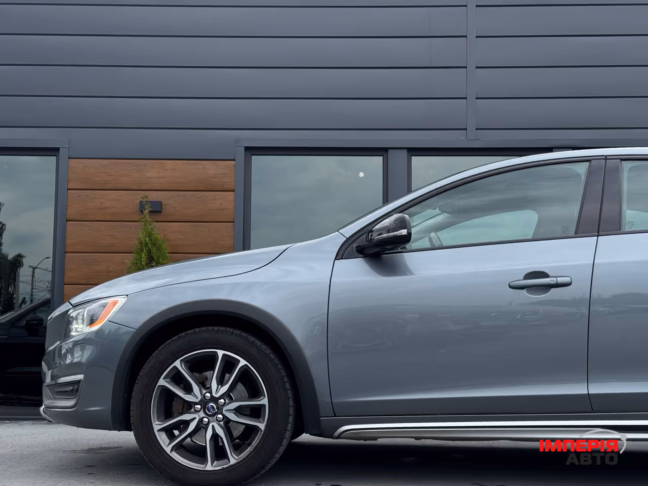 Volvo S60 Cross Country - фото 13