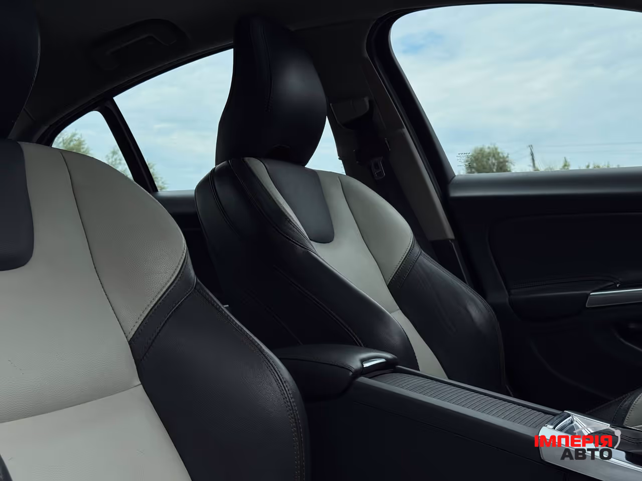 Volvo S60 Cross Country - фото 80