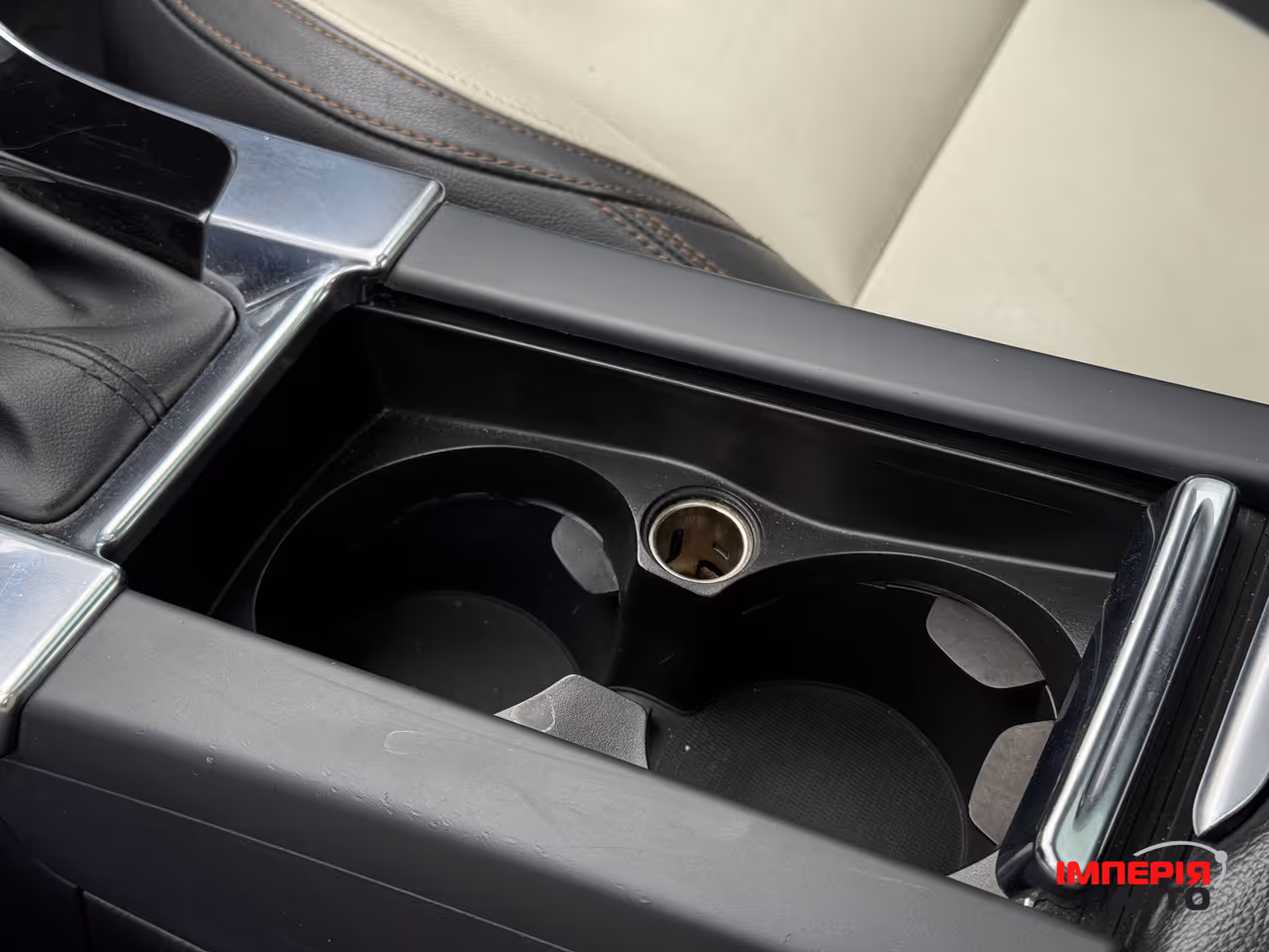 Volvo S60 Cross Country - фото 38