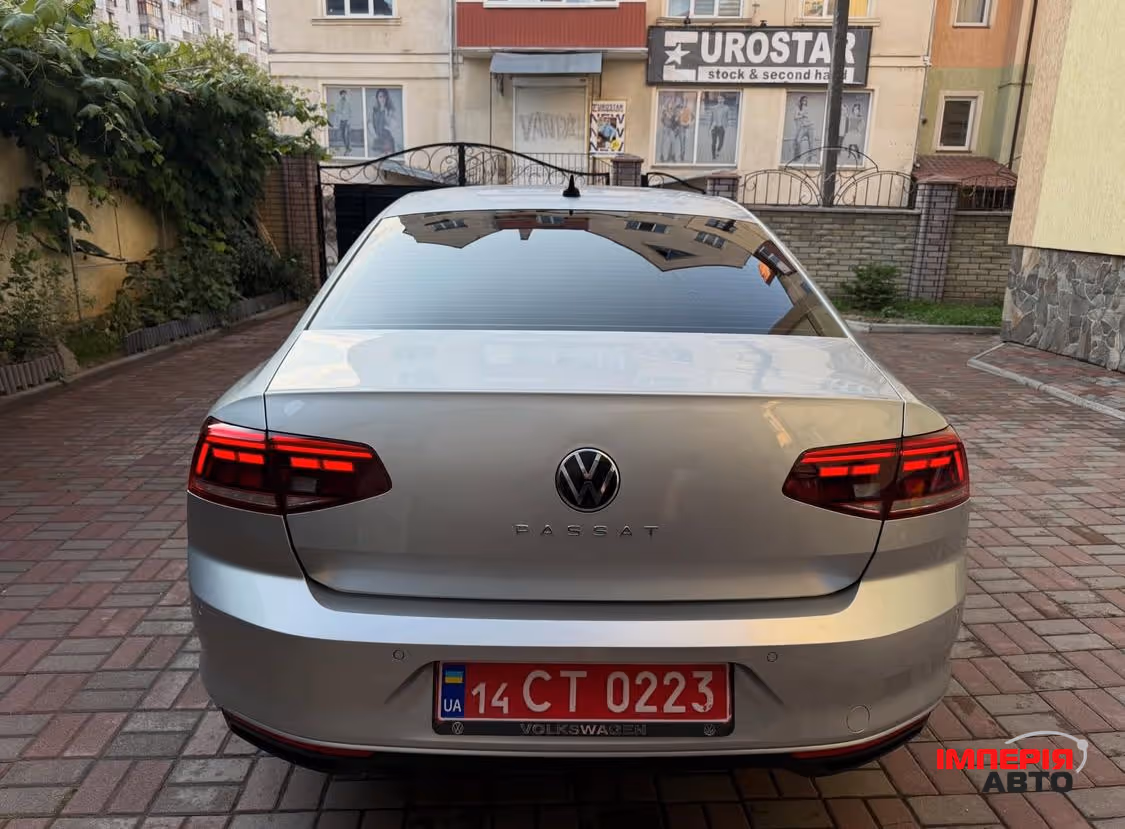Volkswagen Passat - фото 7