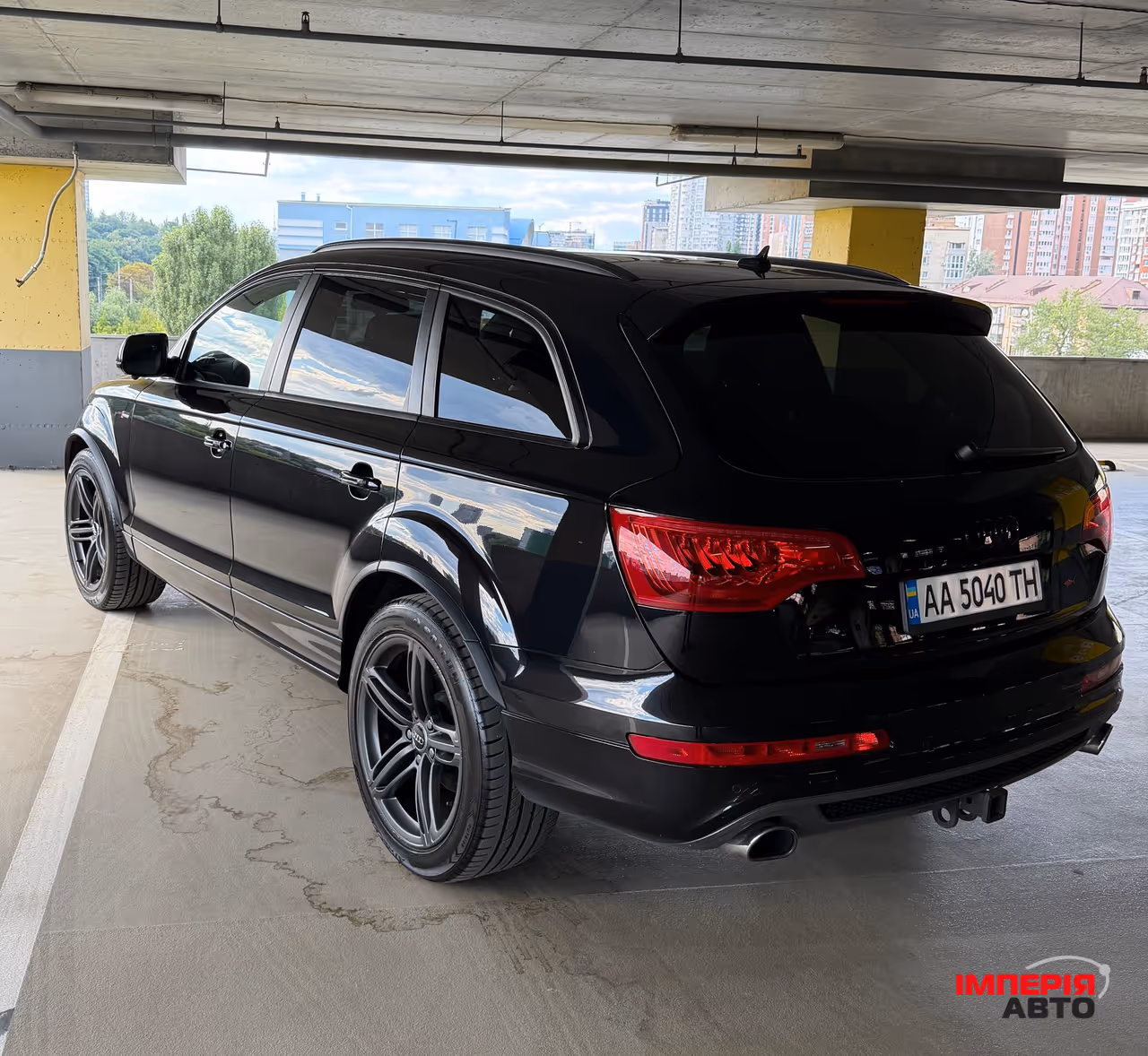 Audi Q7 - фото 6