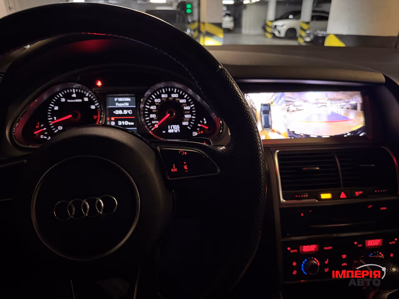 Audi Q7 - фото 35