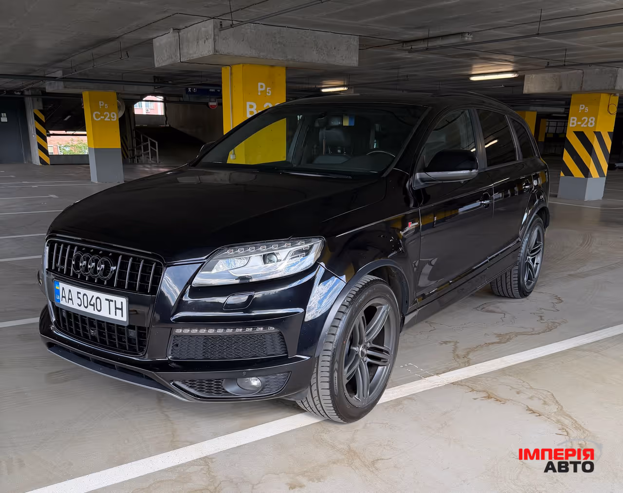 Audi Q7 - фото 7