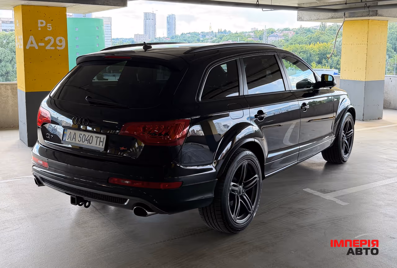 Audi Q7 - фото 4