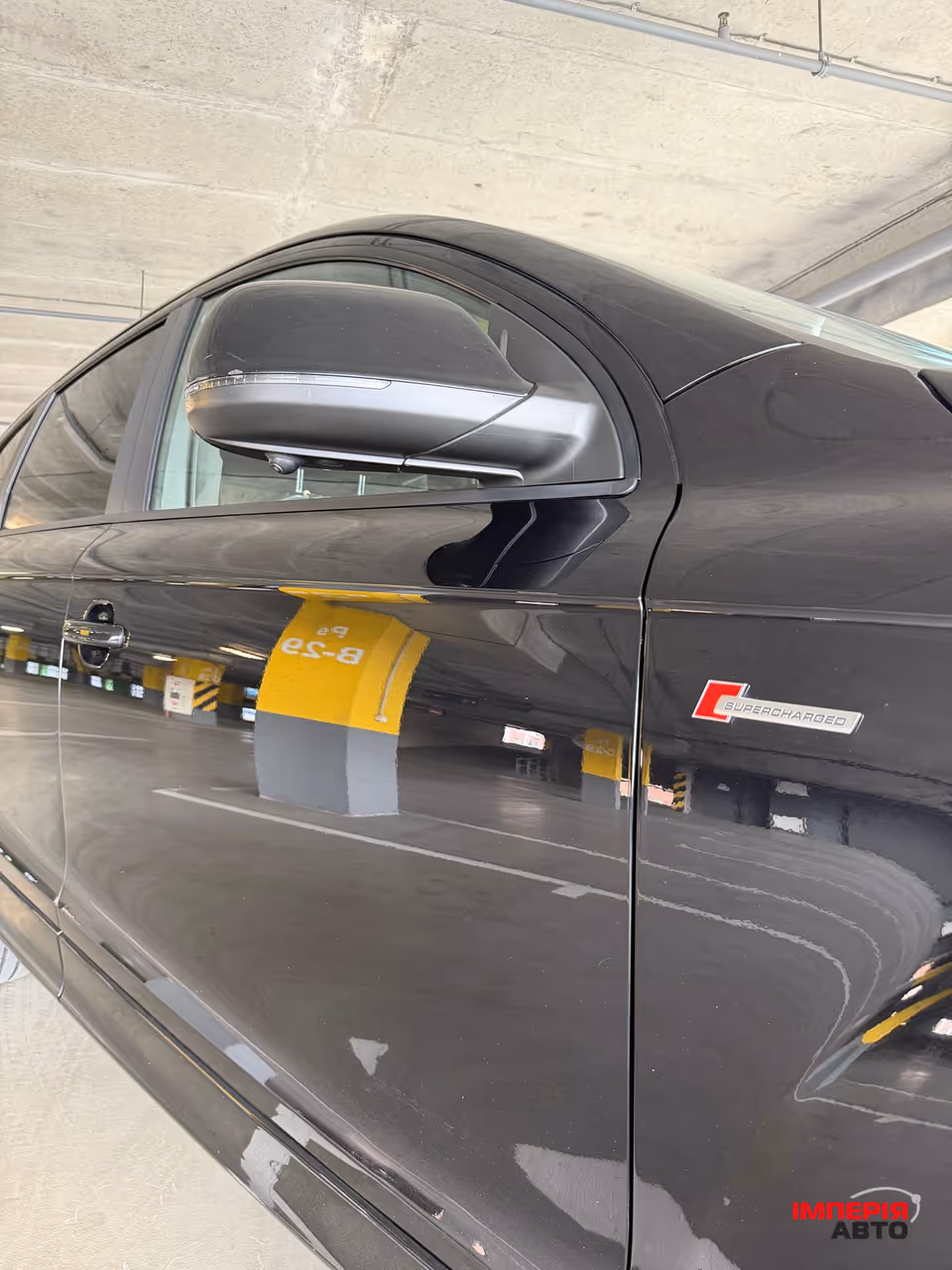 Audi Q7 - фото 24