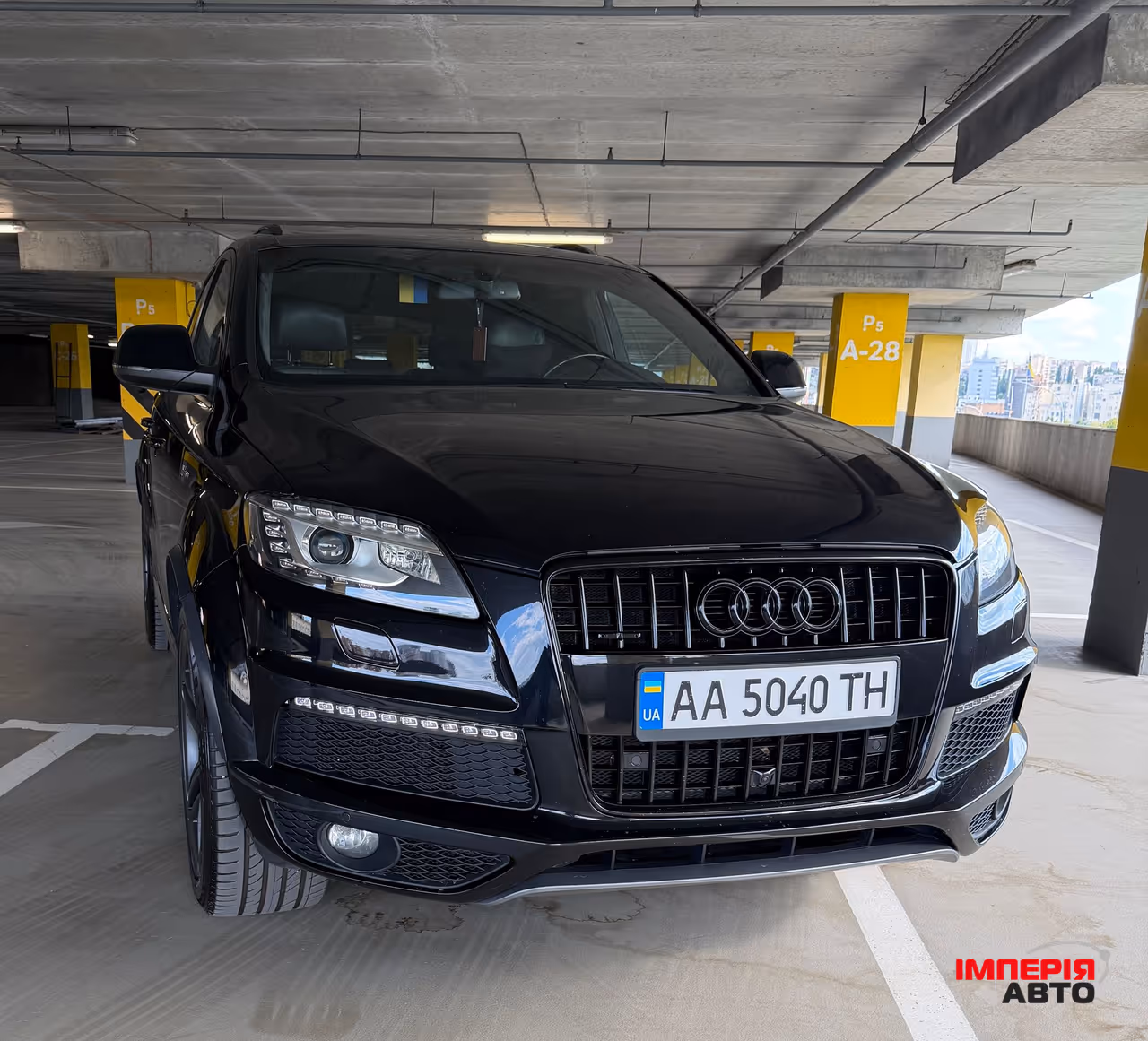 Audi Q7 - фото 1