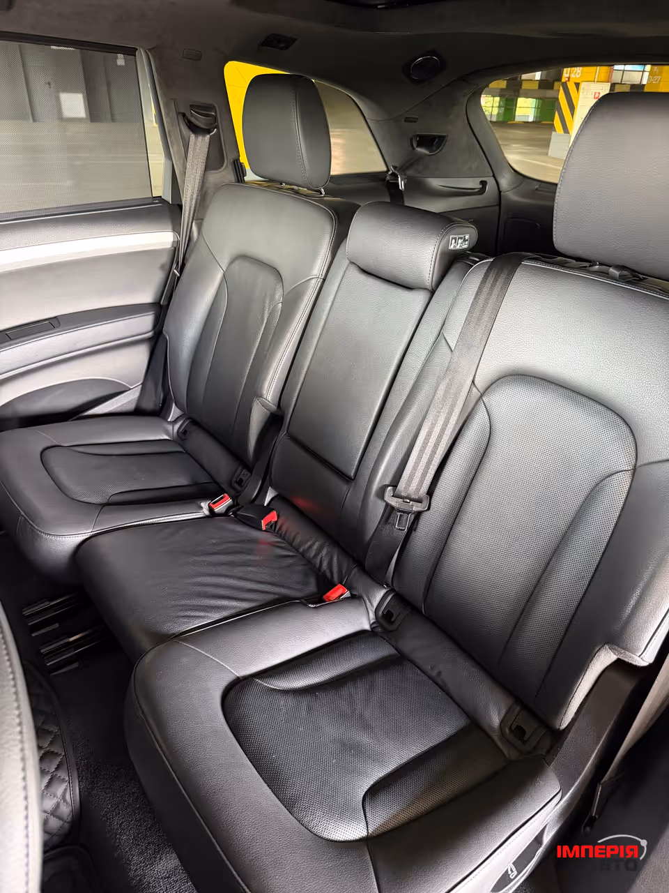 Audi Q7 - фото 14